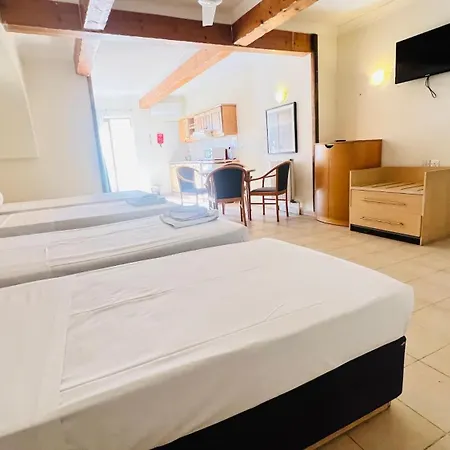 Aparthotel Quad 2636 St. Paul's Bay